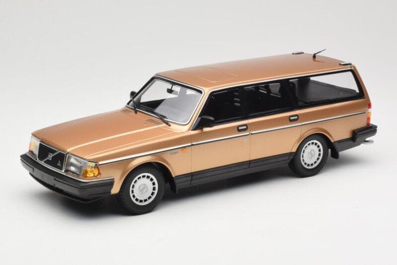 Volvo 240 GL Break Gold Metallic Minichamps 1:18 155171415 Métal Moulé