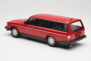 Volvo 240 GL Break Rouge Minichamps 1:18 155171411 Métal Moulé — image 5 sur 6