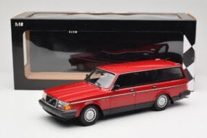 Volvo 240 GL Break Rouge Minichamps 1:18 155171411 Métal Moulé — image 6 sur 6