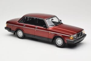 Volvo 240 GL Dark Red Metallic Minichamps 1:18 155171406 Métal Moulé — image 4 sur 6