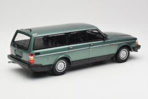 Volvo 240 GL Estate Green Metallic Minichamps 1:18 155171410 Métal Moulé — image 2 sur 6