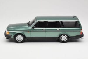 Volvo 240 GL Estate Green Metallic Minichamps 1:18 155171410 Métal Moulé — image 3 sur 6