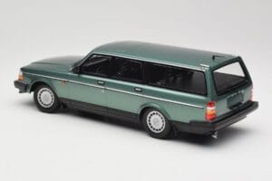 Volvo 240 GL Estate Green Metallic Minichamps 1:18 155171410 Métal Moulé — image 5 sur 6