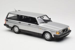 Volvo 240 GL Estate Argent Minichamps 1:18 155171416 Métal Moulé — image 4 sur 6