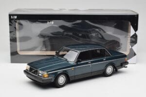 Volvo 240 GL Petrol Metallic Minichamps 1:18 155171407 Métal Moulé — image 6 sur 6