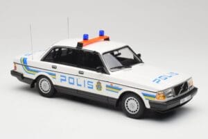 Volvo 240 GL Polis Sweden Minichamps 1:18 155171490 Métal Moulé — image 4 sur 6