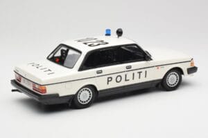 Volvo 240 GL Politi Denmark Minichamps 1:18 155171495 Métal Moulé — image 2 sur 6