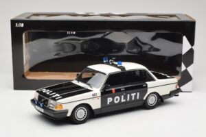 Volvo 240 GL Politi Norway Noir Minichamps 1:18 155171496 Métal Moulé — image 6 sur 6