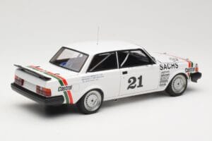 Volvo 240 Turbo #21 P. Stureson DTM Winner Wunstorf 1985 AUTOart 1:18 88592 Métal Moulé — image 3 sur 8