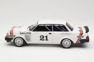 Volvo 240 Turbo #21 P. Stureson DTM Winner Wunstorf 1985 AUTOart 1:18 88592 Métal Moulé — image 4 sur 8