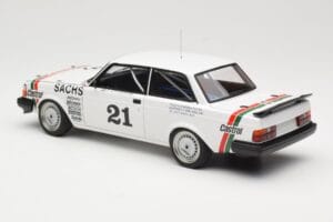 Volvo 240 Turbo #21 P. Stureson DTM Winner Wunstorf 1985 AUTOart 1:18 88592 Métal Moulé — image 7 sur 8