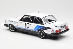 Volvo 240 Turbo #10 R. Francevic Winner ATCC 1986 IXO 1:18 18RMC176 Métal Moulé — image 5 sur 6