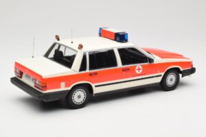 Volvo 740 GL DRK Aschaffenburg Minichamps 1:18 155171790 Métal Moulé — image 2 sur 6