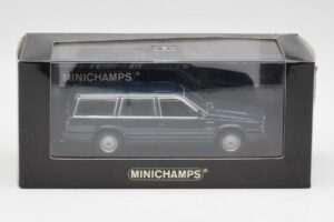 Volvo 740 GL Estate Bleu Vert Métallique Minichamps 1:43 943171713 Métal Moulé — image 4 sur 4
