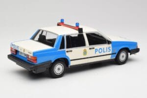 Volvo 740 GL Police Suédoise Minichamps 1:18 155171791 Métal Moulé — image 2 sur 6