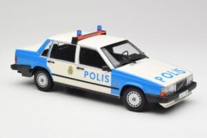 Volvo 740 GL Police Suédoise Minichamps 1:18 155171791 Métal Moulé — image 4 sur 6
