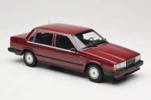 Volvo 740 GL Rouge Minichamps 1:18 155171704 Métal Moulé — image 4 sur 6