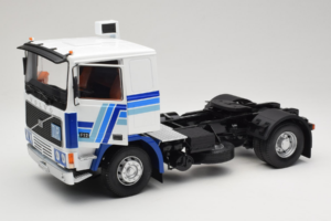 Volvo F12 Bleu Blanc Road Kings 1:18 RK180033 Métal Moulé — image 2 sur 8