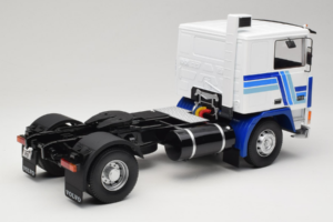 Volvo F12 Bleu Blanc Road Kings 1:18 RK180033 Métal Moulé — image 3 sur 8
