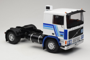 Volvo F12 Bleu Blanc Road Kings 1:18 RK180033 Métal Moulé — image 6 sur 8