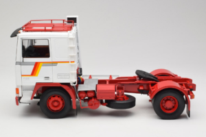 Volvo F12 Blanc Rouge Road Kings 1:18 RK180031 Métal Moulé — image 4 sur 8