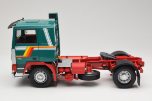 Volvo F1220 Vert Rouge Road Kings 1:18 RK180032 Métal Moulé — image 4 sur 8