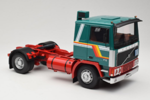 Volvo F1220 Vert Rouge Road Kings 1:18 RK180032 Métal Moulé — image 6 sur 8