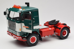 Volvo F88 Bilspedition Vert Blanc MCG 1:18 MCG18139 Métal Moulé — image 2 sur 8