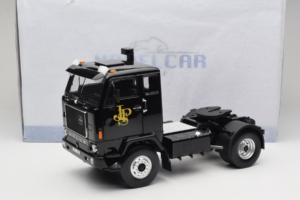 Volvo F88 John Player Special Black MCG 1:18 MCG18217 Métal Moulé — image 8 sur 8