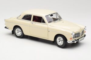 Volvo P121 Amazon Blanc Revell 1:18 08866 Métal Moulé — image 6 sur 8