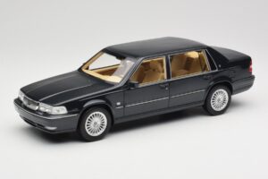 Volvo S90 Royal Blue DNA 1:18 DNA000088 Métal Moulé