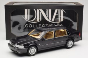 Volvo S90 Royal Violet DNA 1:18 DNA000089 Métal Moulé — image 6 sur 6