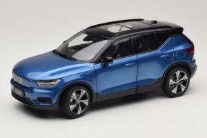 Volvo XC40 Recharge Bleu Métallisé Paudi Model 1:18 2562373 Métal Moulé