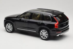 Volvo XC90 Onyx Black Paudi Model 1:18 9430842 Métal Moulé — image 7 sur 8