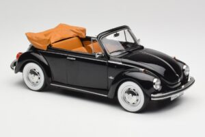 Volkswagen Beetle 1303 Cabriolet Noir Norev 1:18 188533 Métal Moulé — image 4 sur 6
