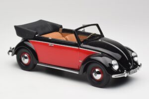 Volkswagen Beetle Cabriolet Noir & Rouge Minichamps 1:18 107054132 Résine — image 4 sur 6