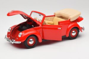 Volkswagen Cabriolet Ruby Rouge Maisto 1:18 32826 Métal Moulé — image 2 sur 8