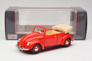 Volkswagen Cabriolet Ruby Rouge Maisto 1:18 32826 Métal Moulé — image 8 sur 8