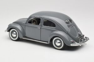 Volkswagen Export Sedan Agave Grey Maisto 1:18 100299 Métal Moulé — image 7 sur 8