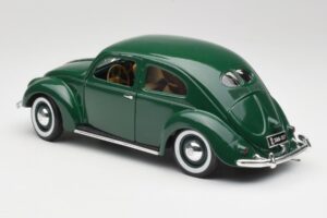Volkswagen Export Berline Beryl Vert Maisto 1:18 31820 Métal Moulé — image 7 sur 8
