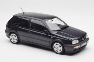 Volkswagen Golf Mk3 VR6 Violet Métallique Norev 1:18 188417 Métal Moulé — image 7 sur 8