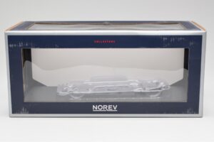 Volkswagen Golf Mk3 VR6 Violet Métallique Norev 1:18 188417 Métal Moulé — image 8 sur 8