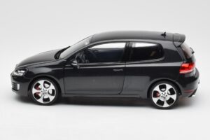 Volkswagen Golf Mk6 GTI Gris Métallique Norev 1:18 188503 Métal Moulé — image 4 sur 7