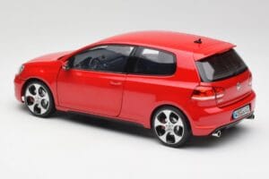 Volkswagen Golf Mk6 GTI Tornado Rouge Norev 1:18 5K3099302Y3D Métal Moulé — image 7 sur 8