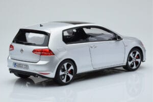 Volkswagen Golf GTI Mk7 Reflex Argent Norev 1:18 188551 Métal Moulé — image 3 sur 8
