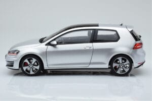 Volkswagen Golf GTI Mk7 Reflex Argent Norev 1:18 188551 Métal Moulé — image 4 sur 8