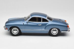 Volkswagen Karmann Ghia Coupé Neptune Bleu Minichamps 1:18 155054022 Métal Moulé — image 3 sur 6
