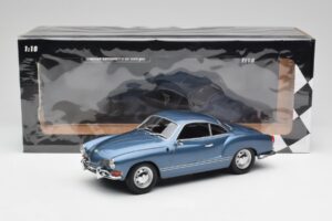 Volkswagen Karmann Ghia Coupé Neptune Bleu Minichamps 1:18 155054022 Métal Moulé — image 6 sur 6