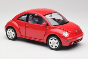 Volkswagen New Beetle Rouge Bburago 1:18 3342 Métal Moulé — image 6 sur 8