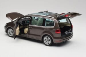 Volkswagen Sharan 7N Brun Chêne Métallique Minichamps 1:18 110051001 Métal Moulé — image 5 sur 8